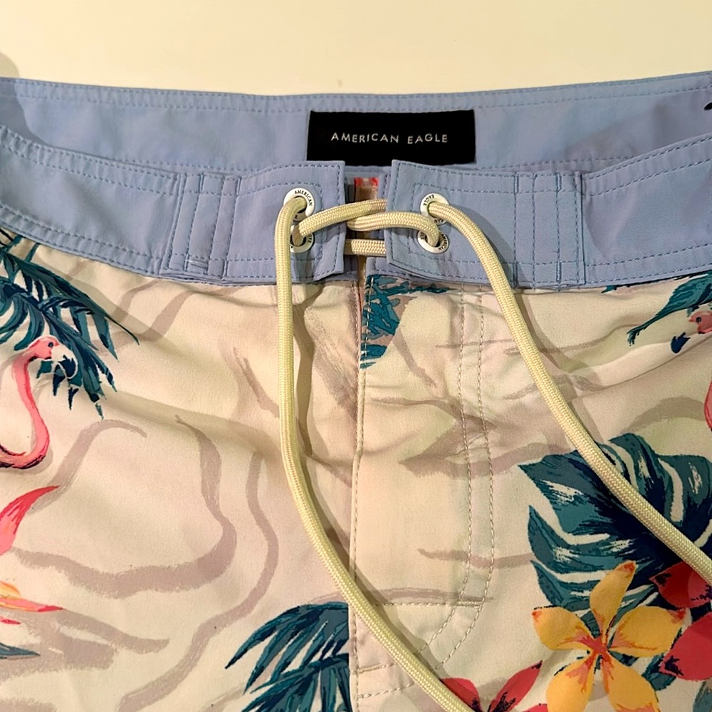 American Eagle Men’s long board shorts - Picture 4 of 5